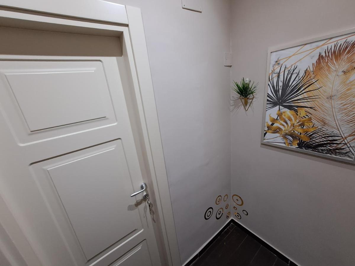 Aircraft Services Rooms Neapel Exterior foto